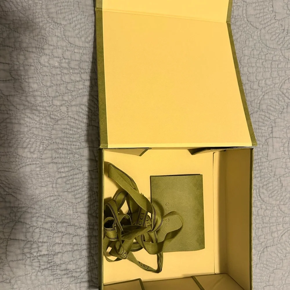 GUCCI Gift Box small - Picture 3 of 5